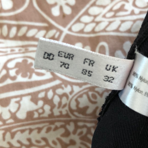 Pinup Style Swim Top - Picture 4 of 4